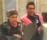 Cat and Lister watch 'Kryten independence'